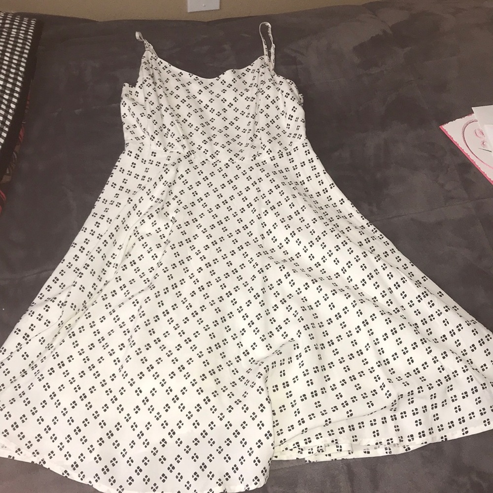 Sundress - Picture 2 of 3
